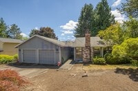 Building Photo - 13920 SW Tennessee Ln