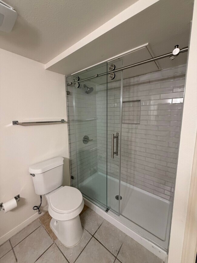 Building Photo - 3231 Allen Pkwy