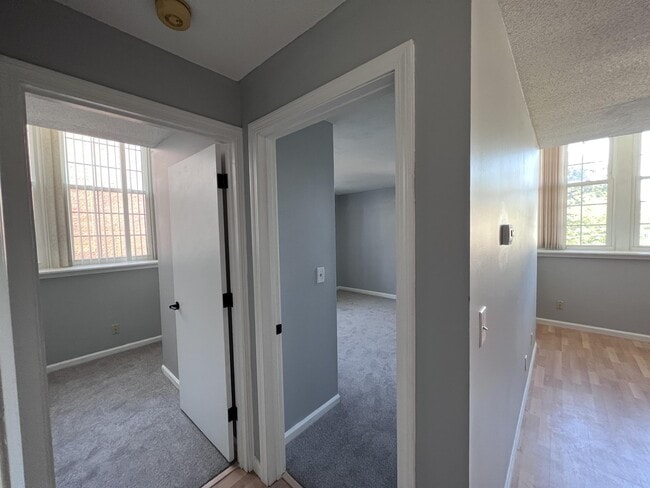 Building Photo - 15 Prospect St