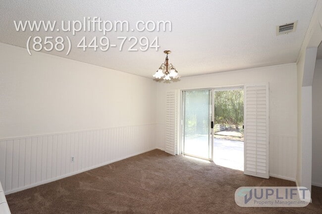 Building Photo - 15938 Caras Ct