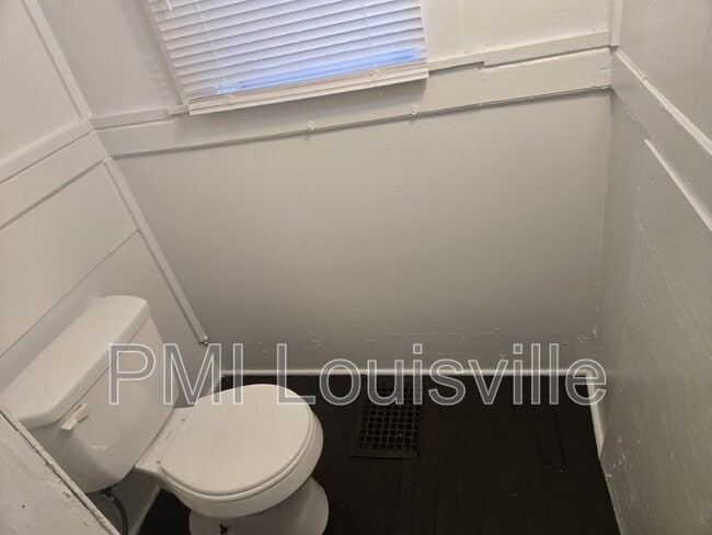 Building Photo - 1310 Olive St