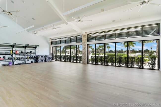 Building Photo - 13760 Sand Crane Dr