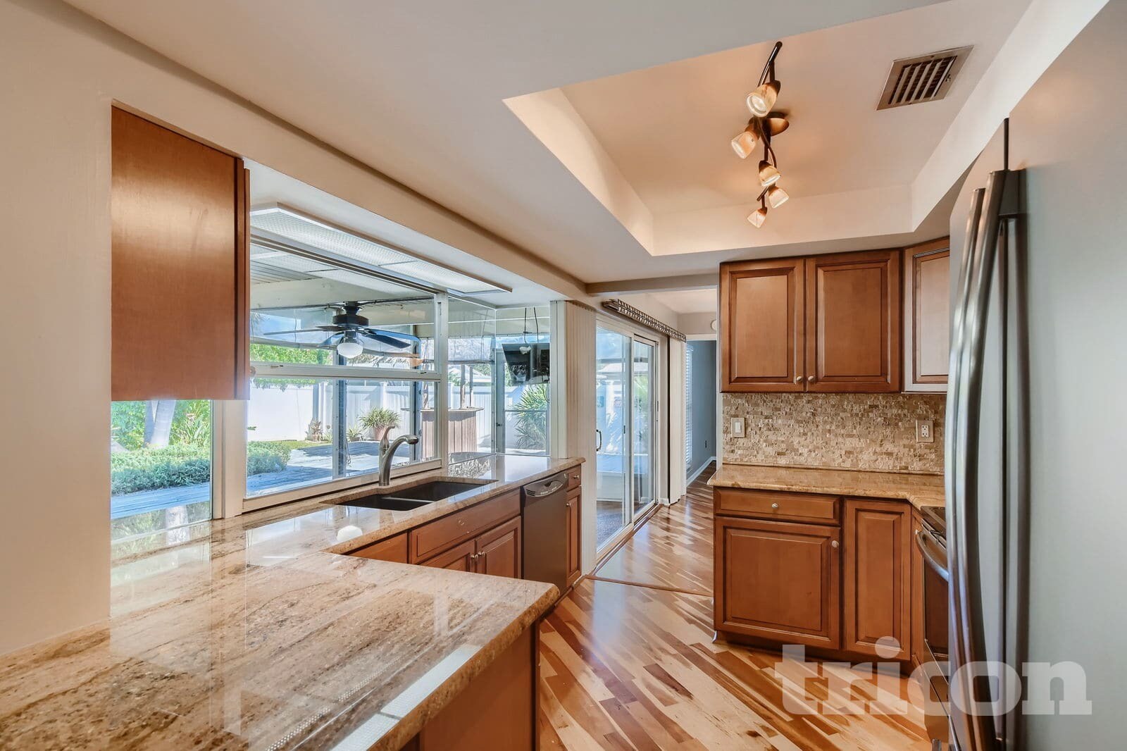 Building Photo - 1866 Belleair Rd