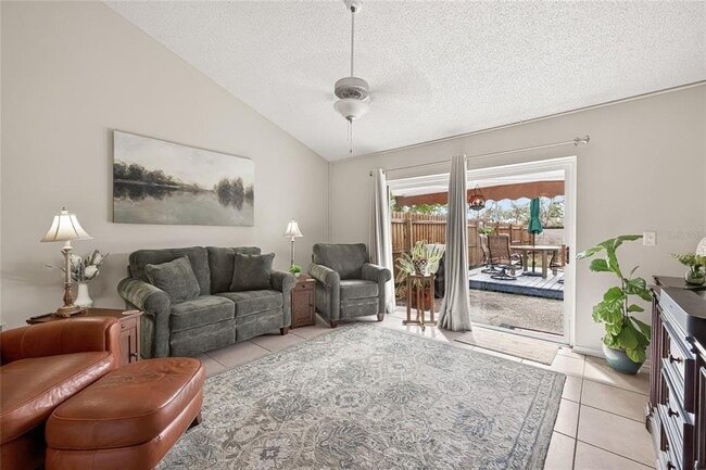 Building Photo - 3242 Laurel Dale Dr