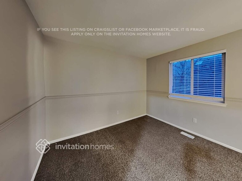 Building Photo - 6454 W 96th Pl