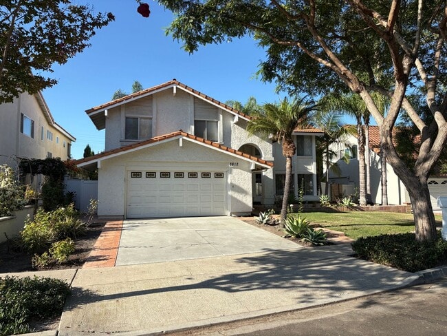 Building Photo - Spacious 5 bedroom 2 1/2 bathroom Westpark...