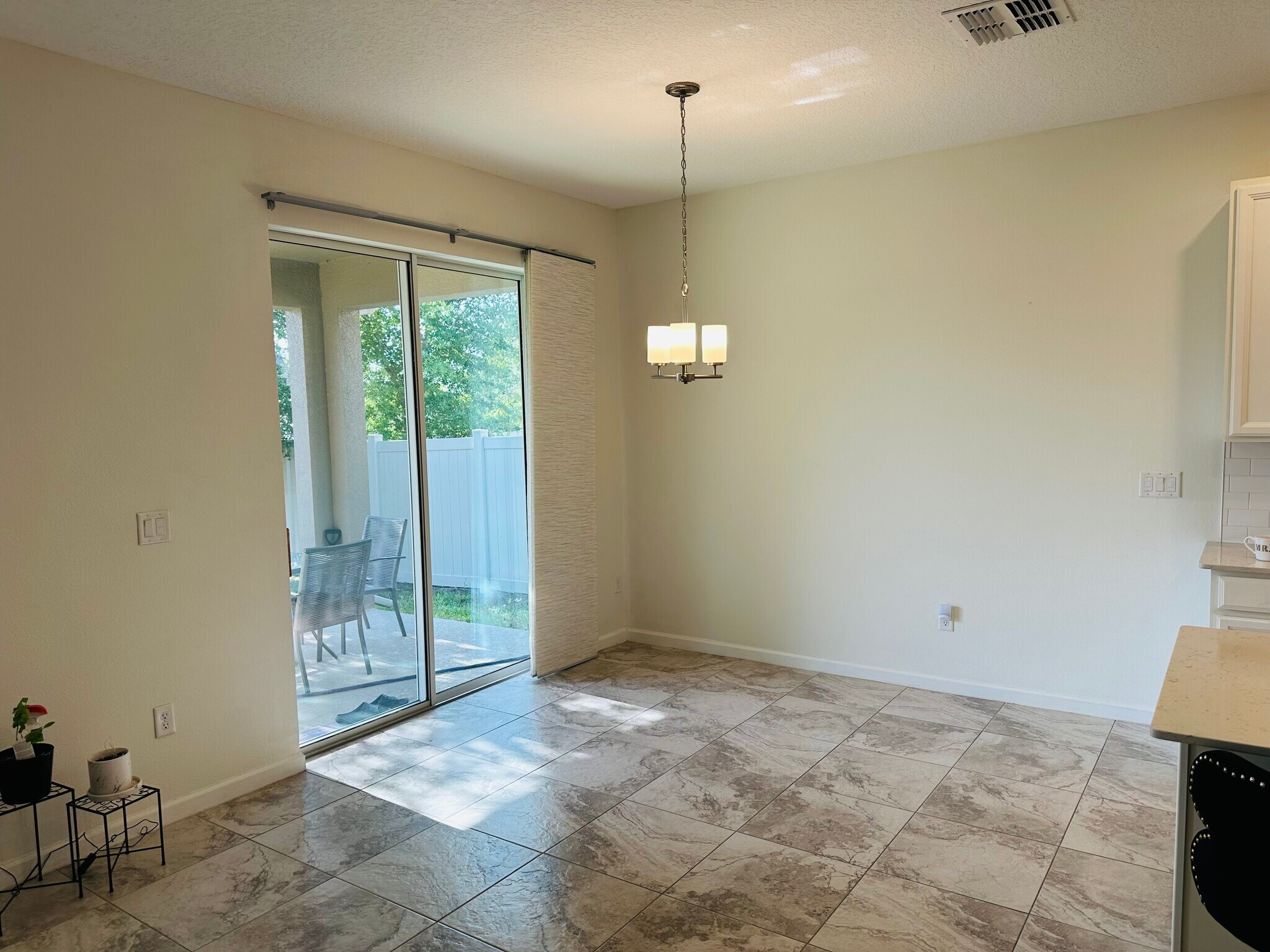 Building Photo - 1818 Black Maple Pl