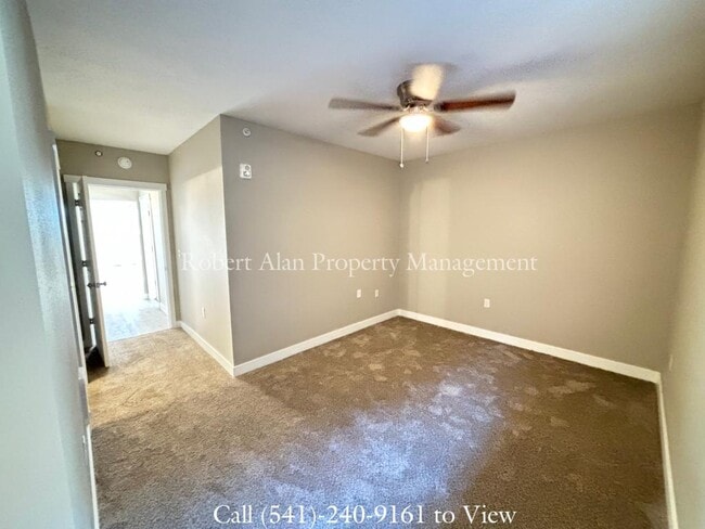 Building Photo - 2601 SW Hailey Ave