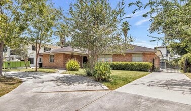 Building Photo - 2327 Dorrington St