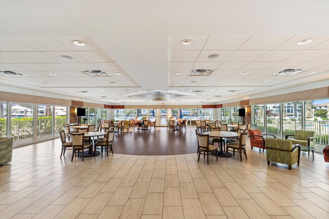 Building Photo - 3300 S Ocean Blvd