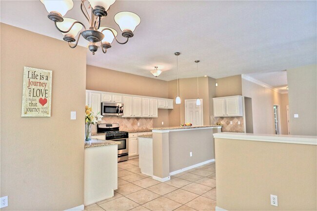 Building Photo - 4530 Springfield Lakes St