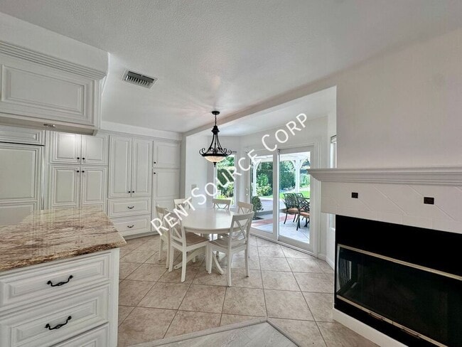 Building Photo - 25341 Irving Ln