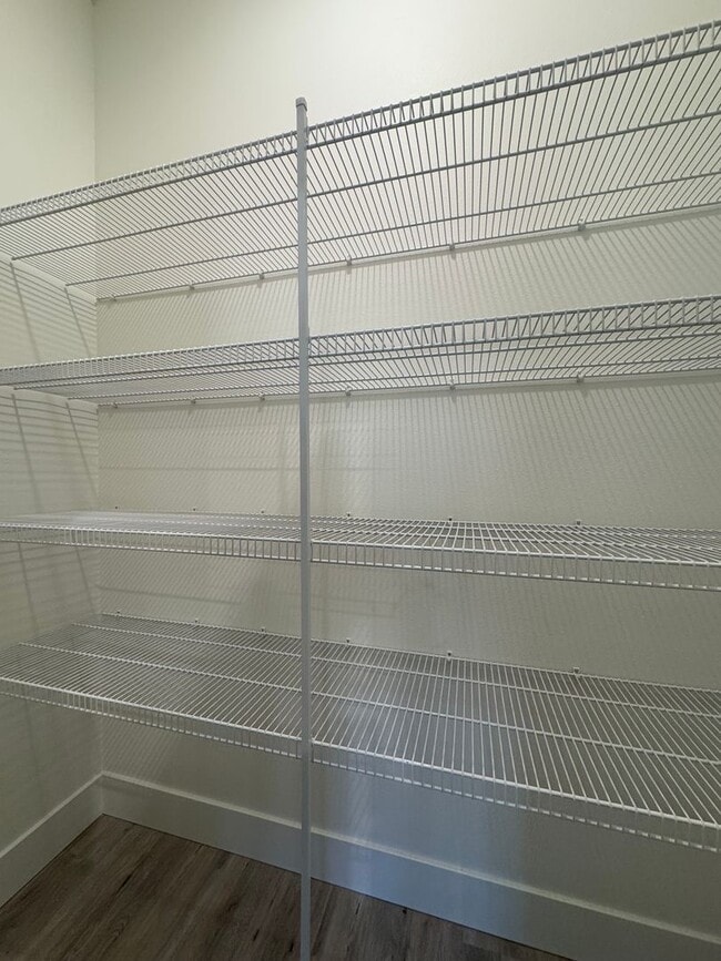 Building Photo - Peaceful Living Just Minutes from Town