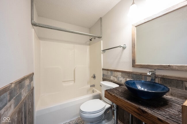 Building Photo - 1817 Austin Rd