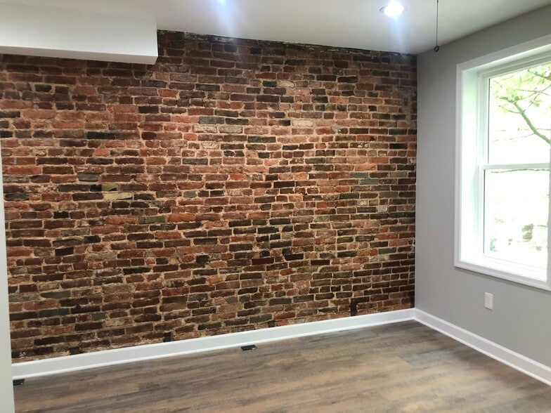 Bedroom - 2737 Maryland Ave