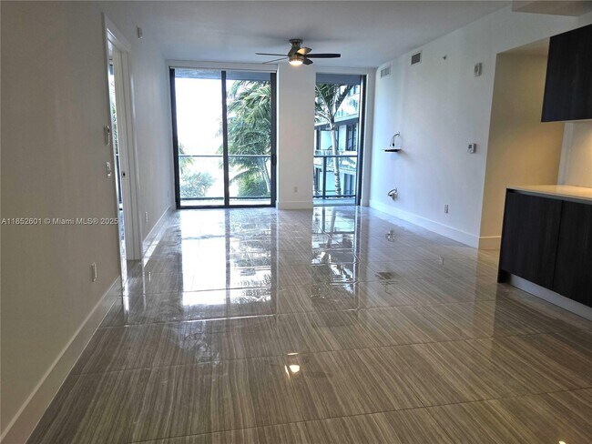 Building Photo - 2960 NE 207th St