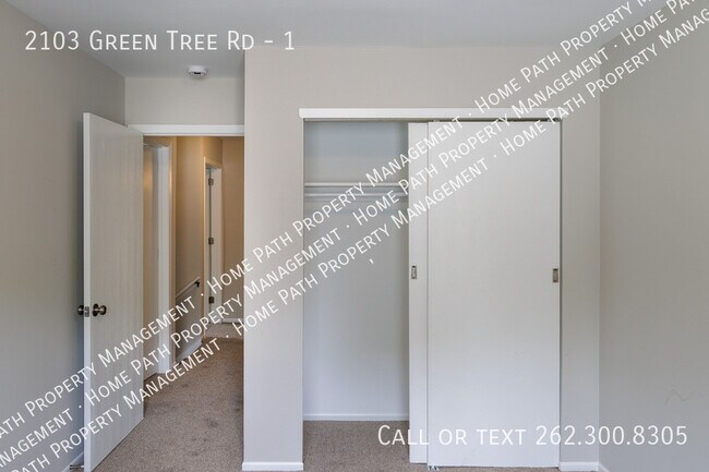 Building Photo - 2103 Green Tree Rd
