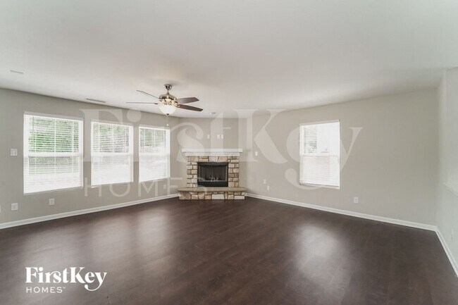 Building Photo - 1431 Waterlily Lane