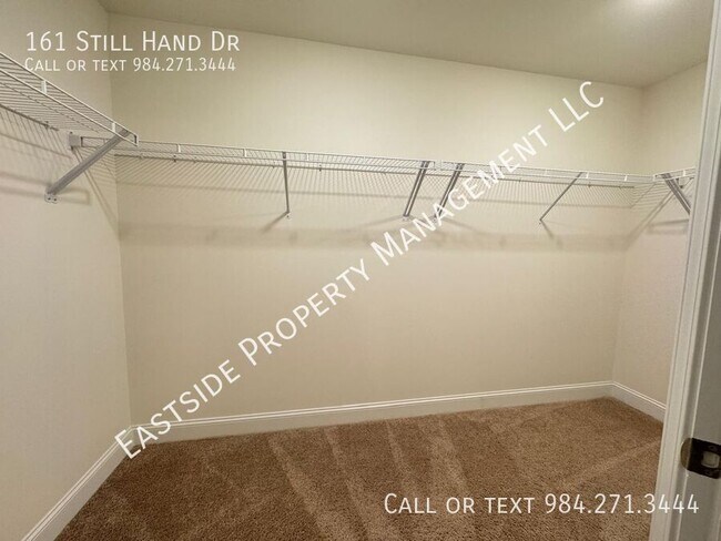 Building Photo - 161 Still Hand Dr