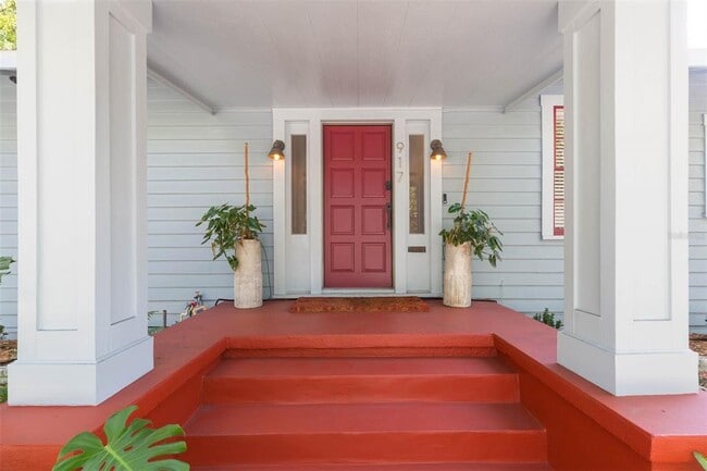 Building Photo - 917 E Broad St