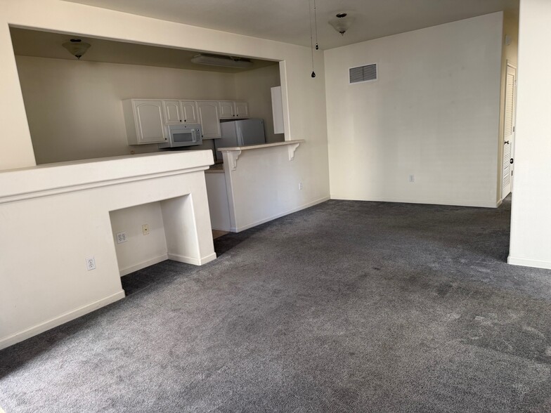 Building Photo - 2461 Thunder Mountain Dr