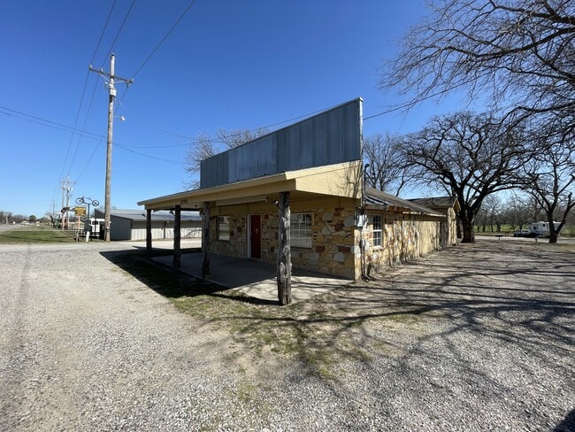 Building Photo - 5 Cabin Rd
