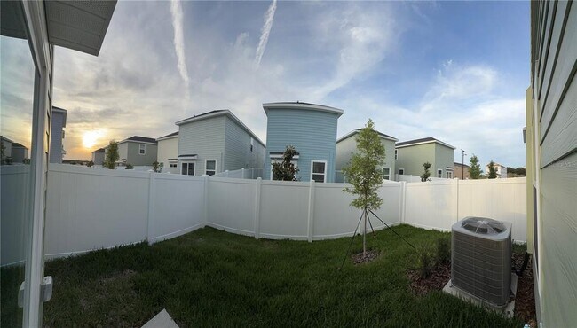 Building Photo - 7177 SW 92nd St