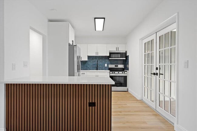 Building Photo - 1209 14th Ct S