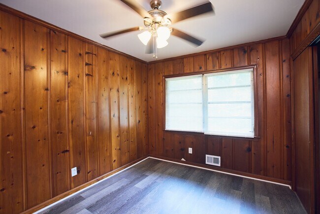 Building Photo - Vintage Charm with Modern Upgrades and Sunroom Living