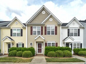 Building Photo - Charming 3-Bedroom Townhome in Prime Winst...