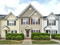 Building Photo - Charming 3-Bedroom Townhome in Prime Winst...