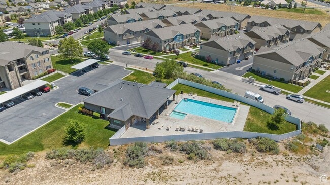 Building Photo - 3531 E Rock Creek Rd
