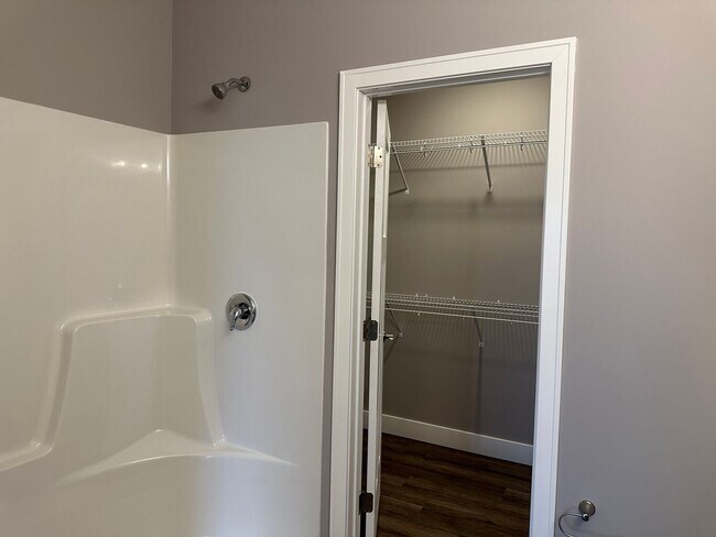 Building Photo - Castles Pines Duplex