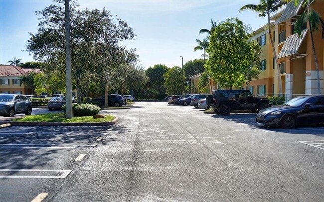 Building Photo - 7200 NW 114th Ave