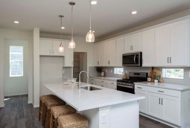 Building Photo - Terrain Oak Valley 3bd 2.5ba Gem!