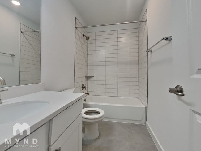 Building Photo - 15307 Grenadine Bloom Cv