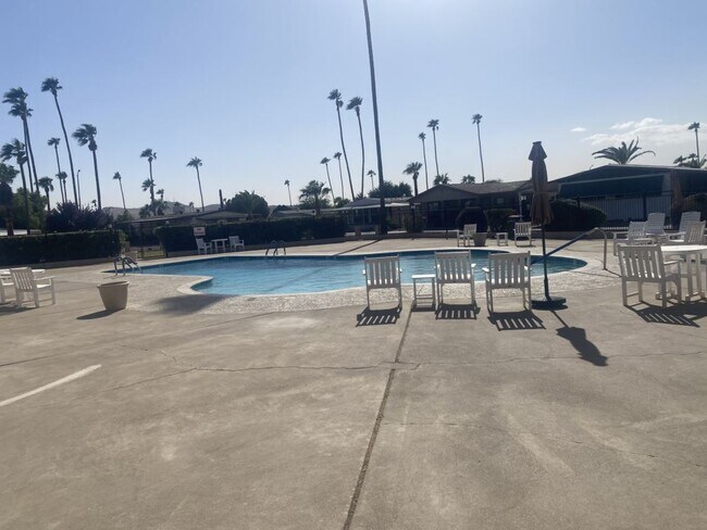 Building Photo - 16612 N 2nd Ln