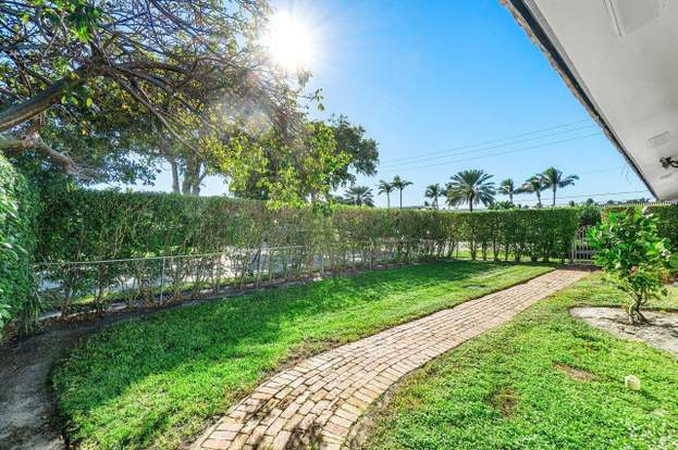 Building Photo - 2700 Spanish River Rd