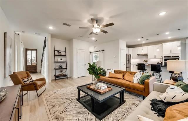 Building Photo - 4809 Pendrell Ave