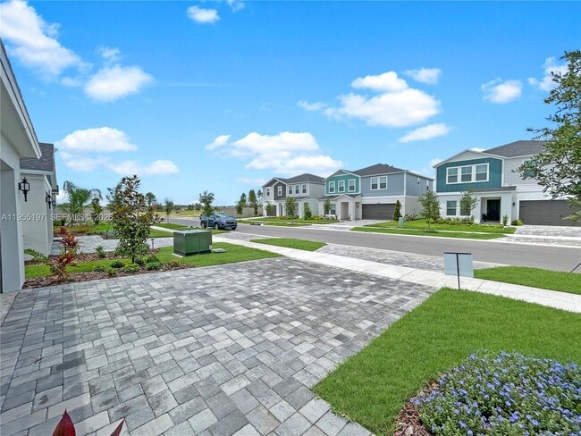 Building Photo - 2060 Stillview Pass