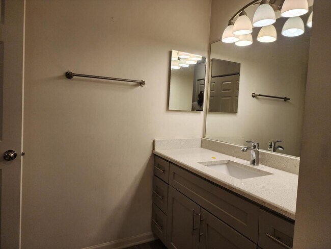Building Photo - 2822 Gypsum Cir