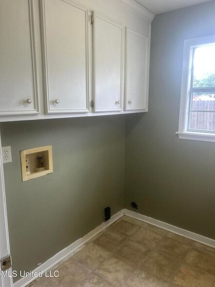 Building Photo - 204 Foxwood Cove