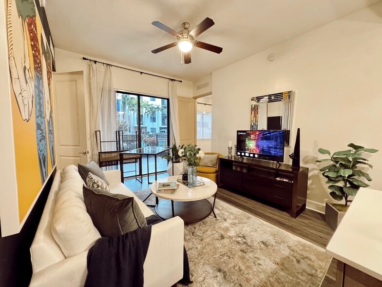 Building Photo - 4461 NW 93rd Doral Ct