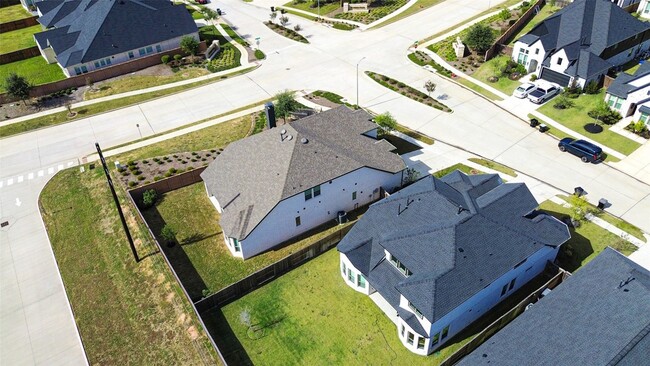 Building Photo - 7427 Compass Dr