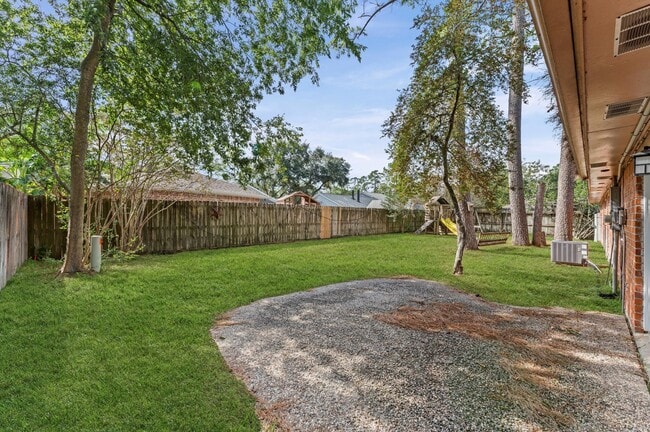 Building Photo - 12319 Campos Dr