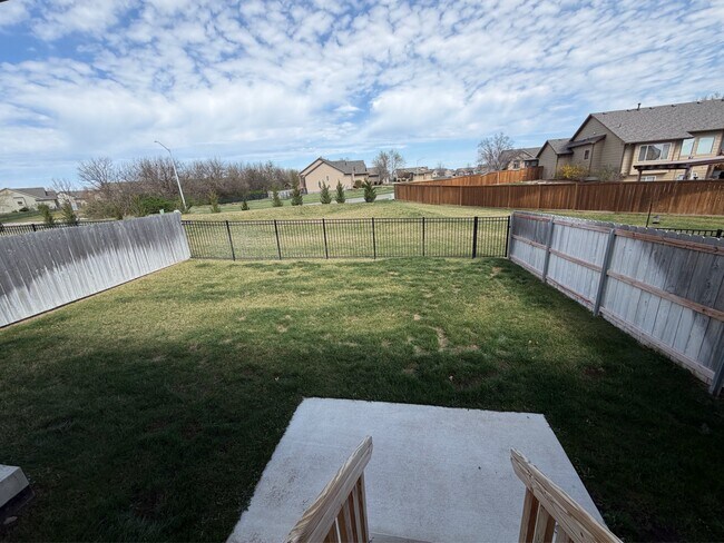 Building Photo - 15672 E 21st St N