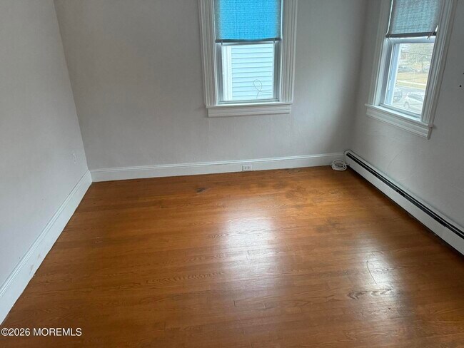 Building Photo - 187 E Bergen Pl