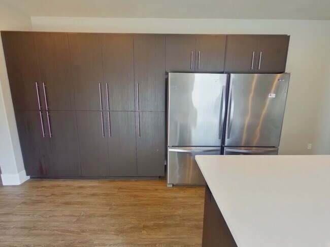 Building Photo - 325 NW 21st St