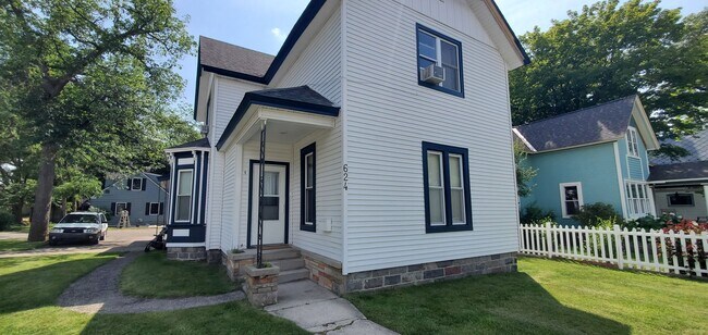 Building Photo - Downtown Traverse City Rental – 1BR Street...