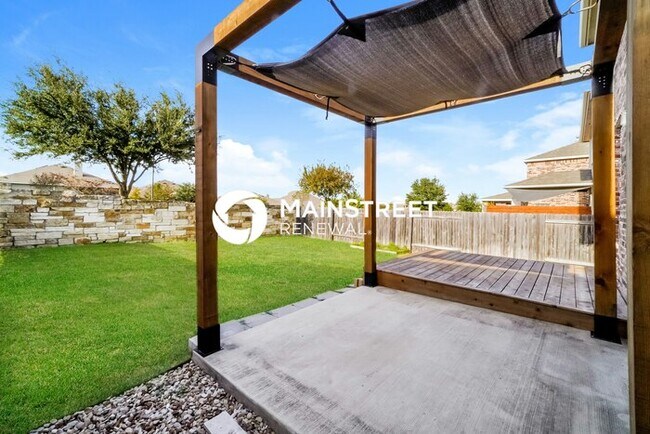 Building Photo - 3 Bedroom Pet-Friendly Home in Hutto, TX with Main Street Renewal
